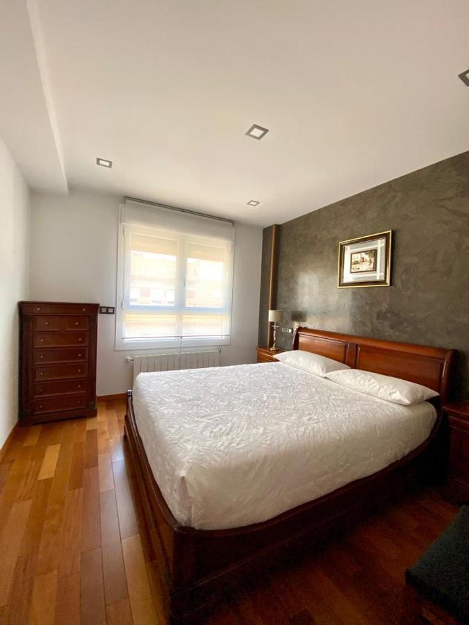 Grand Plaza Vega Apartment Burgos Exterior photo